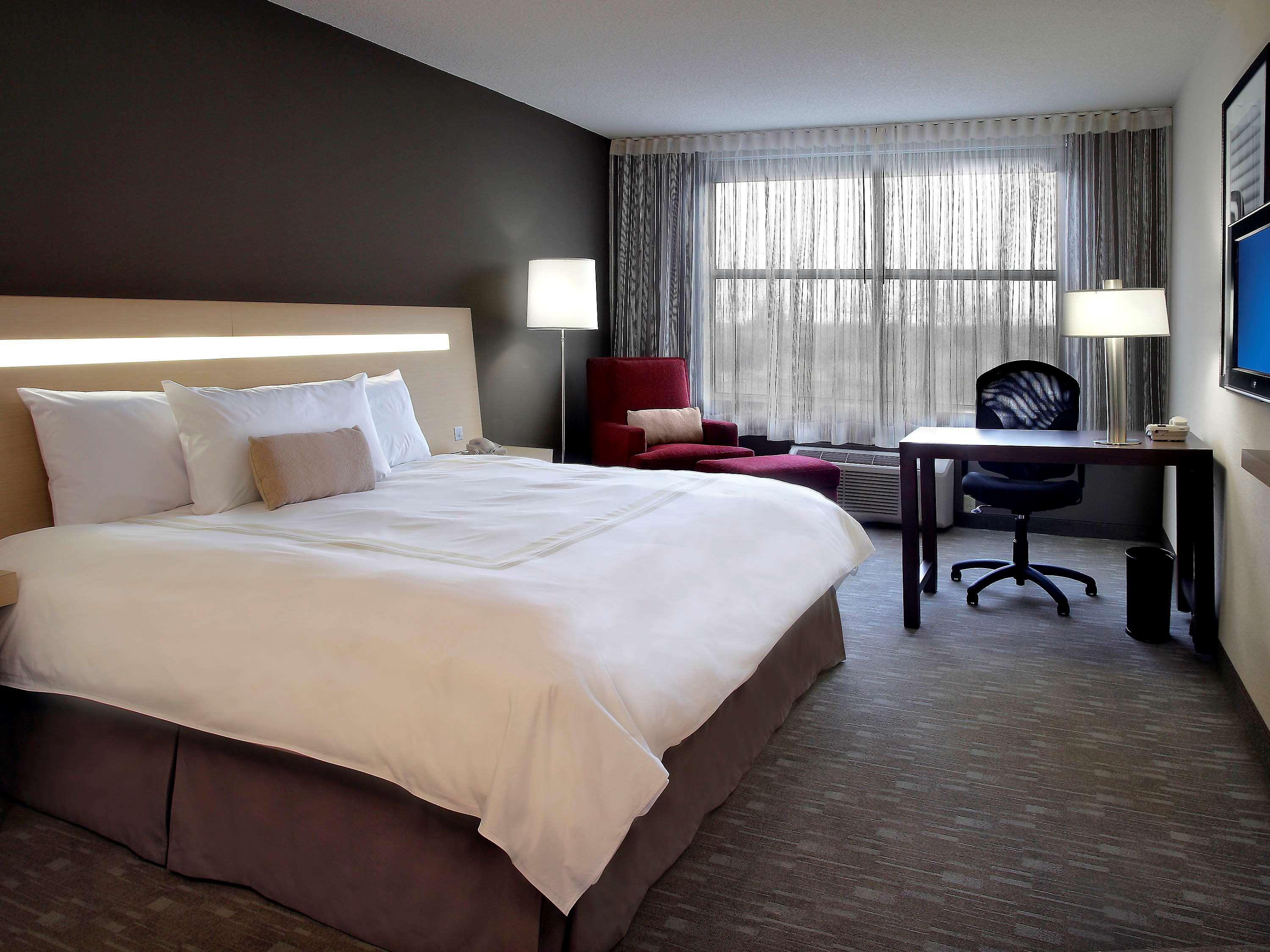 דורבאל Novotel Montreal Aeroport מראה חיצוני תמונה