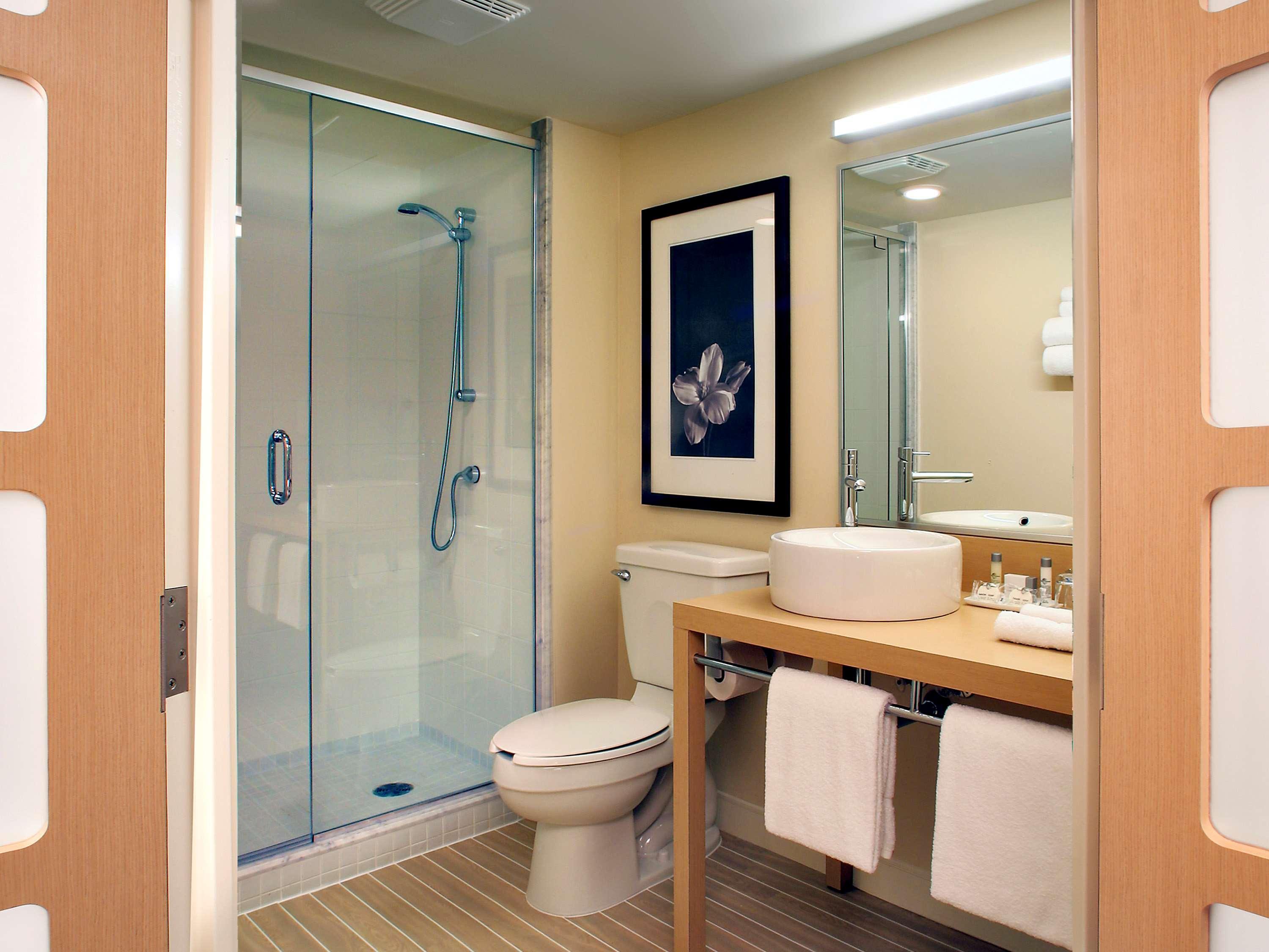 דורבאל Novotel Montreal Aeroport מראה חיצוני תמונה