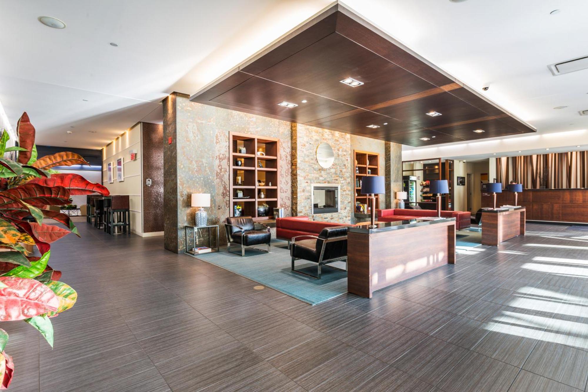 דורבאל Novotel Montreal Aeroport מראה חיצוני תמונה