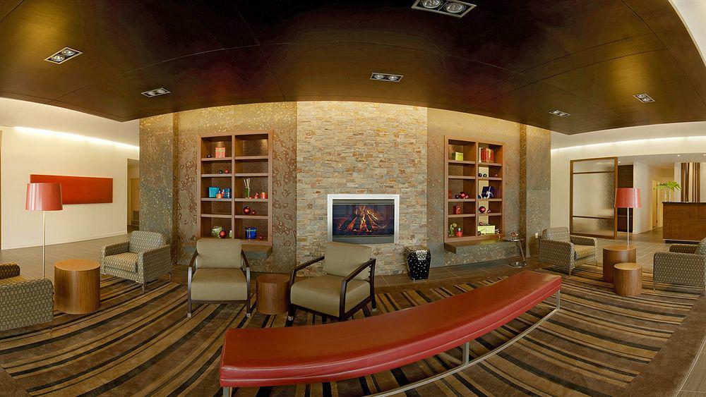 דורבאל Novotel Montreal Aeroport מראה חיצוני תמונה